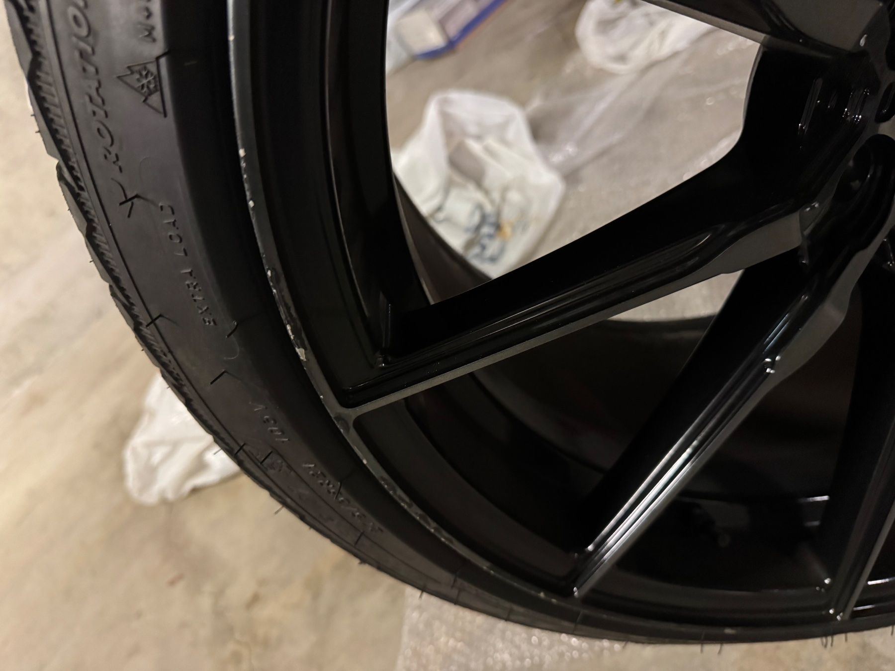 Cerchioni: Winterkompletträder Concaver CVR4 21" Mit Michelin Pilot – Usato da Belp venduto da pab_l6w5 4