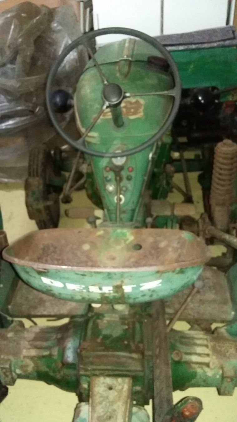Deutz Trattori: Oldtimer - Traktor DEUTZ D15 mit Mähbalken , verm. 1. Hand – Usato da Dulliken venduto da Classiclerch4657 3