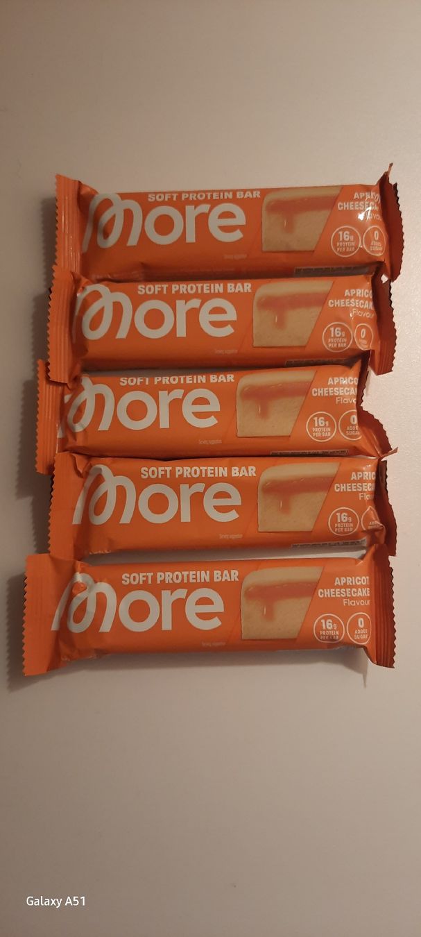 More Nutrition Cibi & Specialità: ***MORE*** Proteinriegel Apricot/Cheescake – Usato da Wädenswil venduto da H2H_Secondhandshop