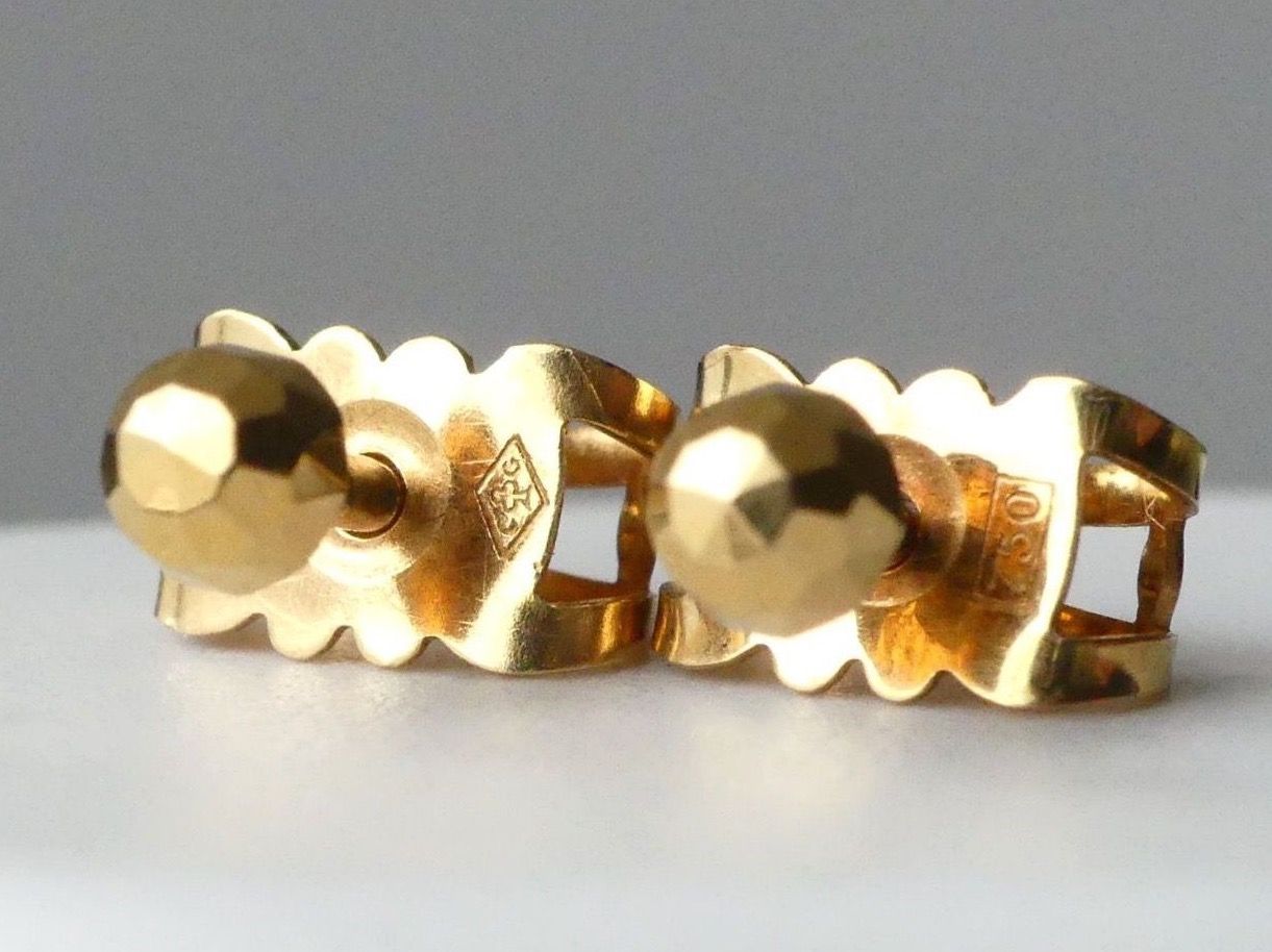 Ohrringe & -stecker: Ohrstecker Gelbgold 750/18K – Gebraucht aus Matten b. Interlaken von kero71
