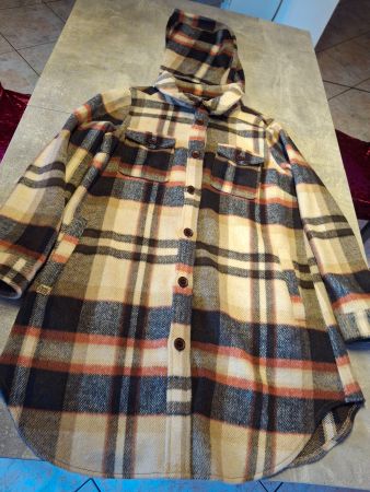 Veste chemise capuchon taille 38 marque Fred Sabatier