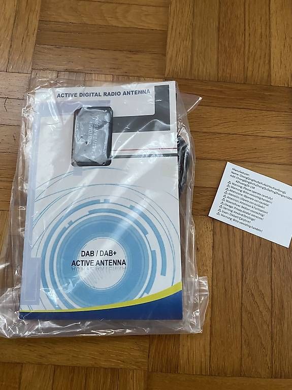 Technique de radiocom: Autoantenne DAB+ / FM Antenne – D'occasion à Volketswil par Ahot