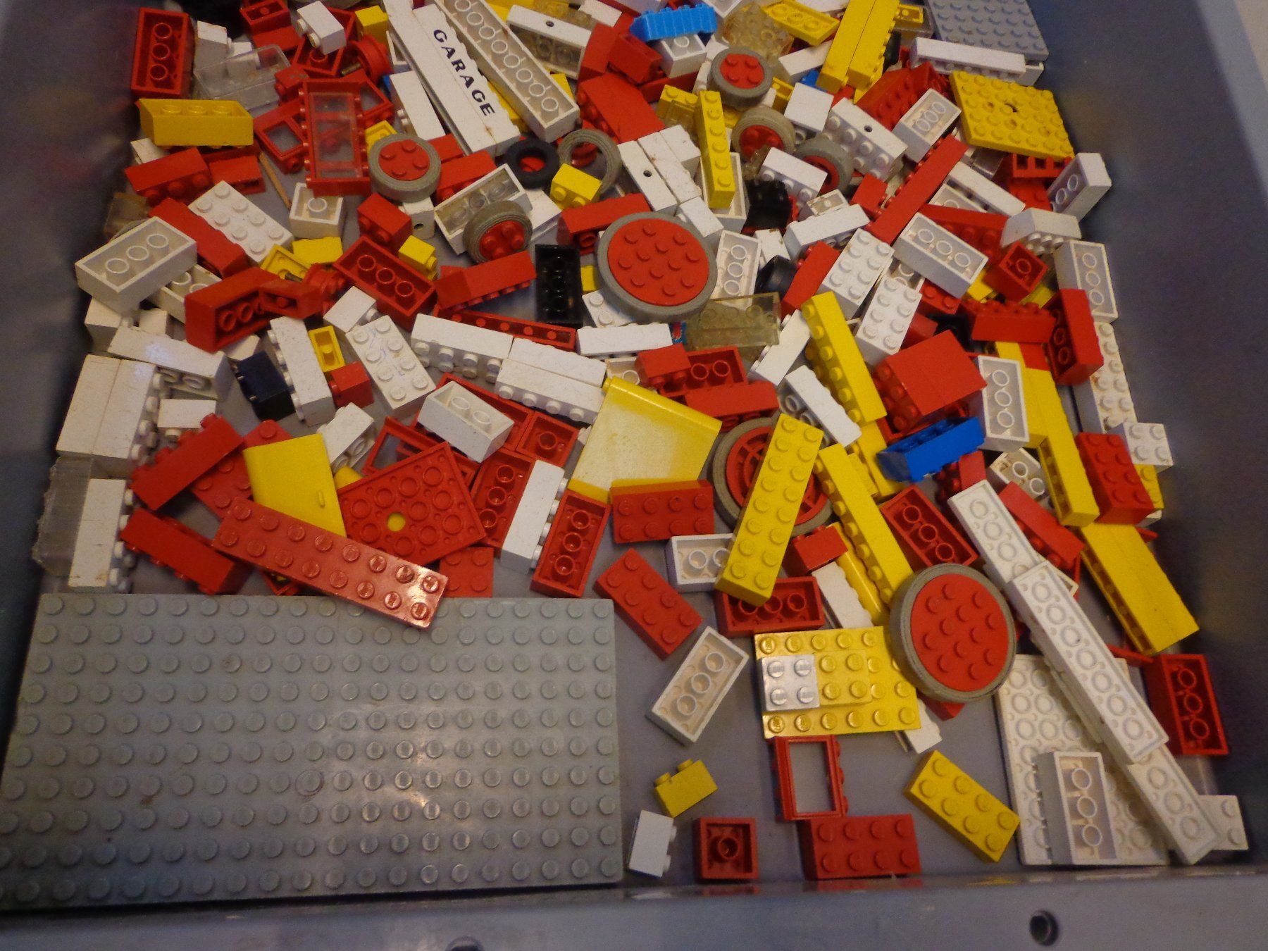 Lego Spielzeuge: 1,1Kg alte Legos ab 1.- – Defekt aus Zofingen von goezi_52 2