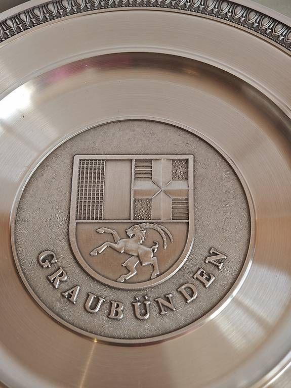 Piatti: Teller Graubünden – Usato da Chur venduto da cap_cj27 1