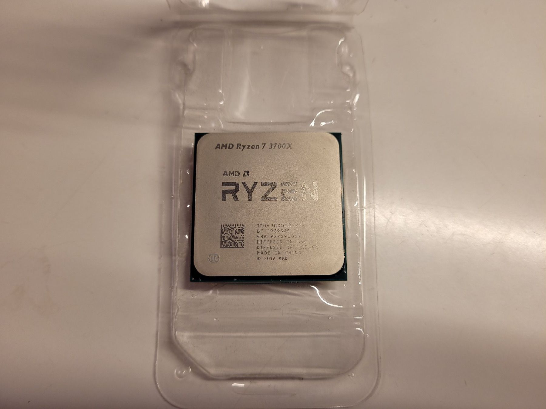 Amd Composants électroniques: Amd Ryzen 7 3700X – D'occasion à Unterengstringen par CyberCore