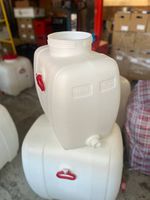 Diverse Kunststoffbehälter (30 Liter - 200 Liter)