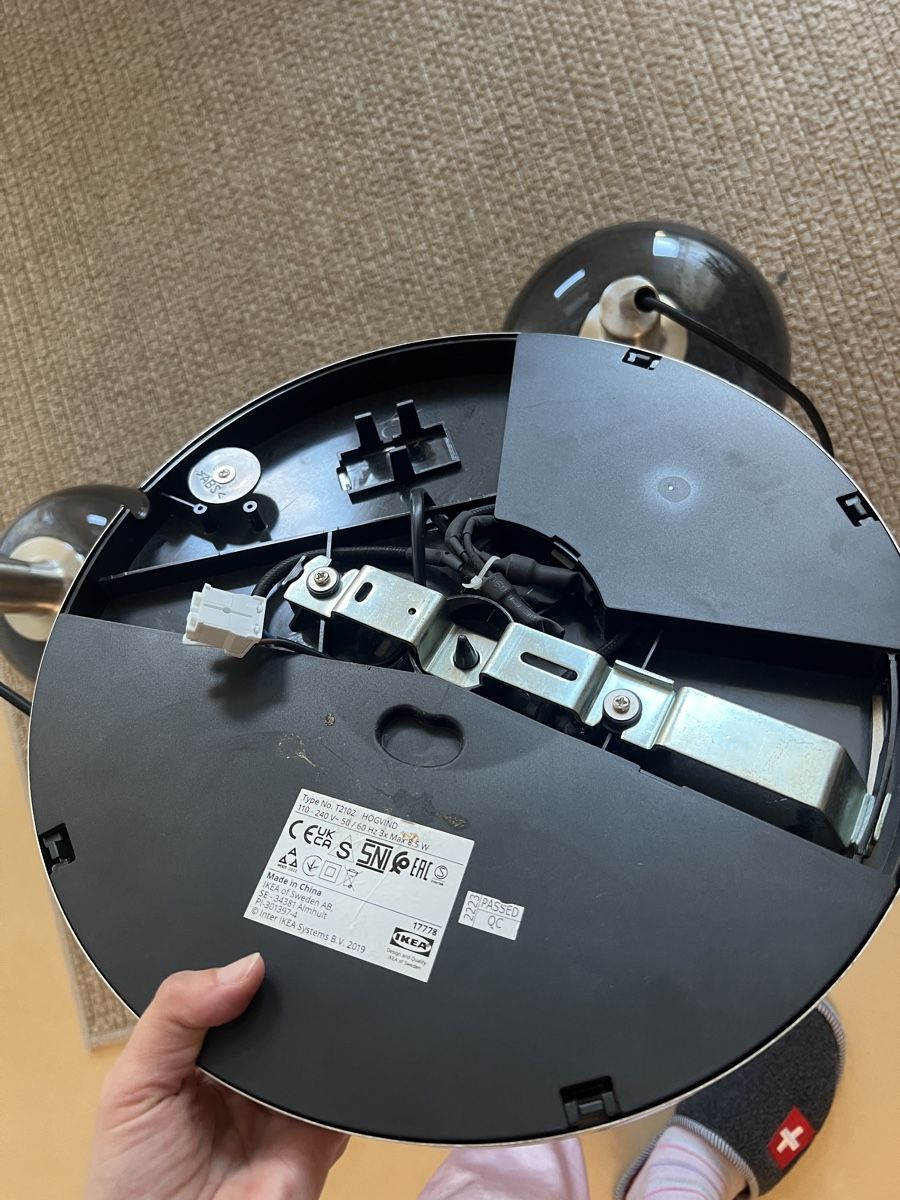 Ikea Lustres & lampes de plafonds: Hängelampe IKEA HÖGVIND – D'occasion à Oberarth par Flor_Boaglio 3