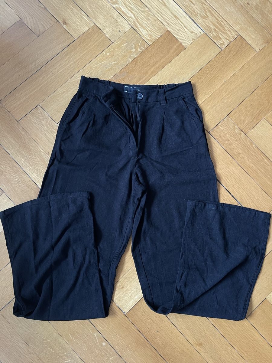 Asos Pantaloni: Asos trousers long – Usato da Fribourg venduto da ssu_tr9g