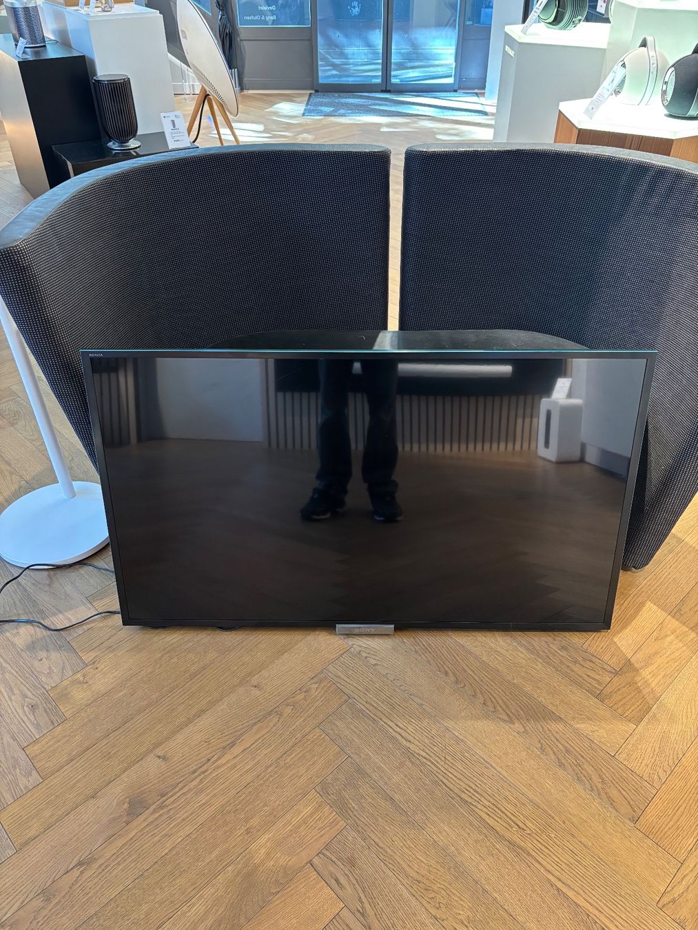Sony Appareils TV: Téléviseur Sony de 47 pouces – D'occasion à Sion par Bang-OlufsenSion 1