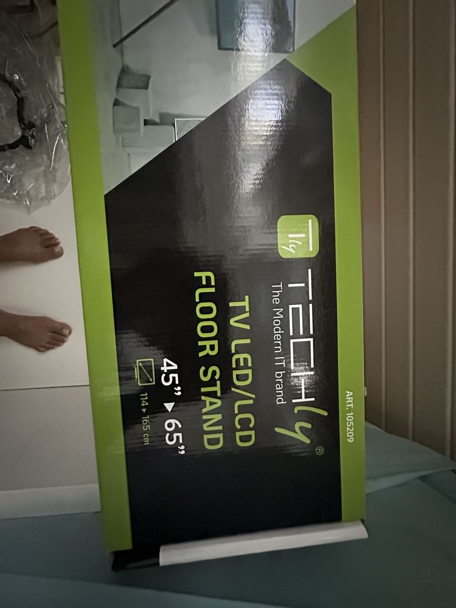 Wandhalterungen: Pied pour télévision  – Neu und originalverpackt aus Carouge GE von Leeleelee2 3