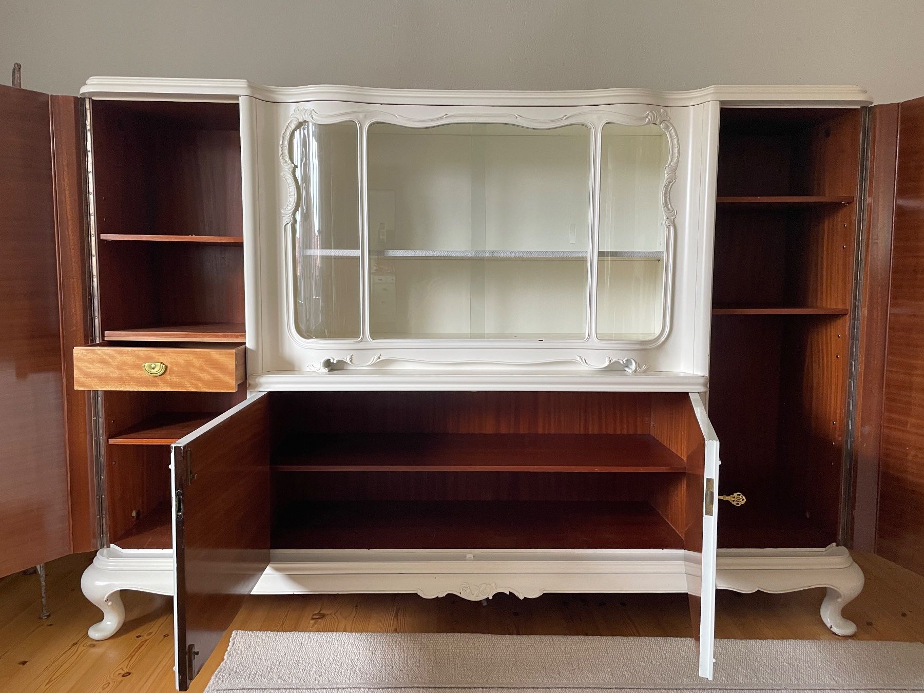 Credenze: Antikes Buffet im Shabby-Chic-Stil – Usato da Subingen venduto da FRANZ3022 1