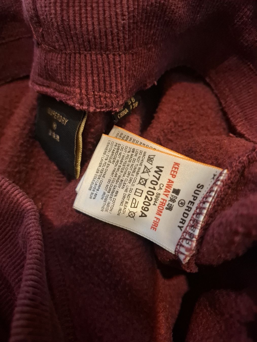 Superdry Pantalons: SUPERDRY Jogging Bordeaux Taille M – Neuf (Voir description) à Le Locle par QualiteExpress 3