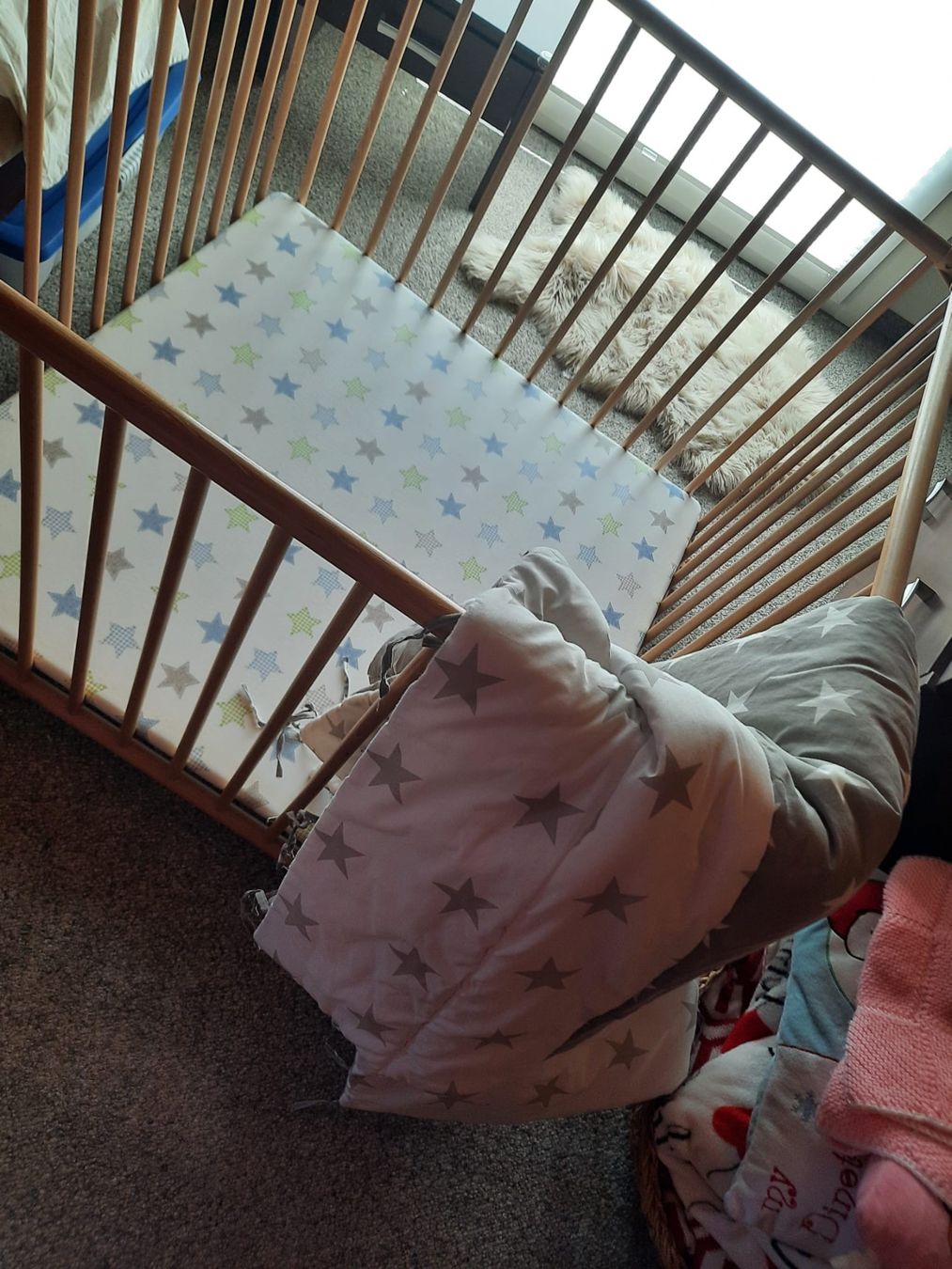 Geuther Betten: Baby Holzgitter Bett – Gebraucht aus Horgen von Statik51