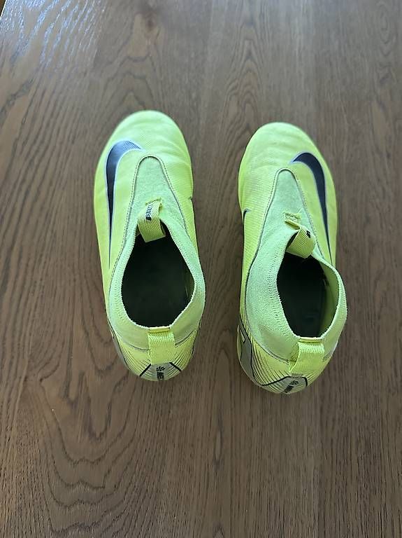 Nike Scarpe per ragazzi: Nike Air Zoom – Usato da Lachen SZ venduto da ElianaV
