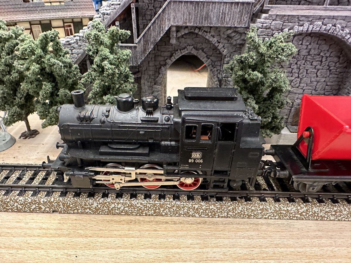 Märklin Modellini di ferrovie: Märklin 3000 DB BR 89 Kipplorenzug – Usato da Lupsingen venduto da New-Haven 1