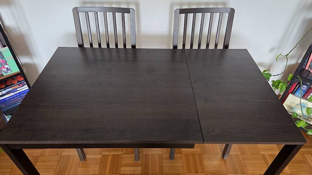 Set di tavolo e panche: Table Ikea extensible avec 2 chaises assorties – Usato da Renens VD venduto da deb_gv7y 1