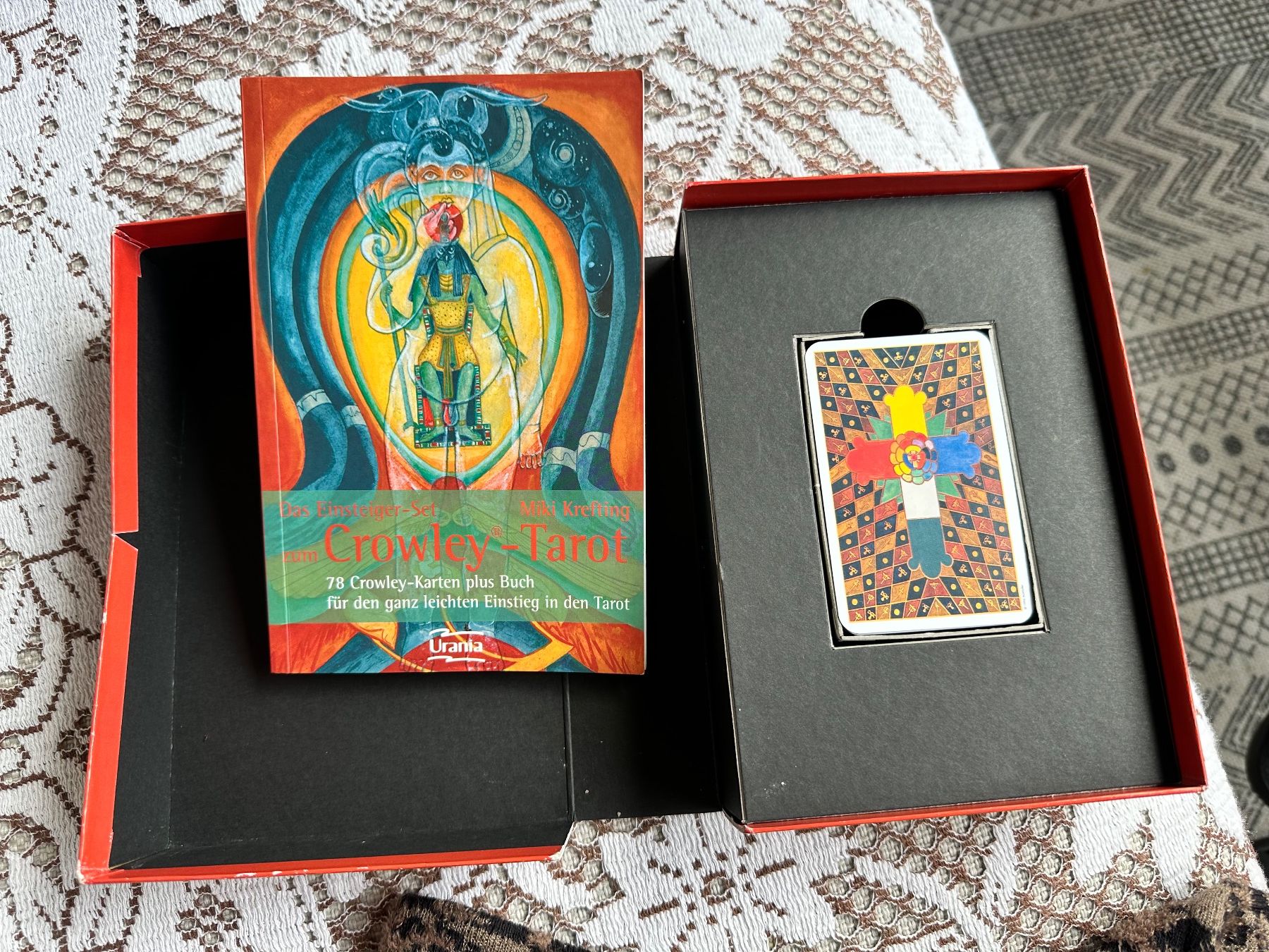 Libri: Crowley-Tarot mit 78 Karten – Usato da Muri AG venduto da Shoshana5 2