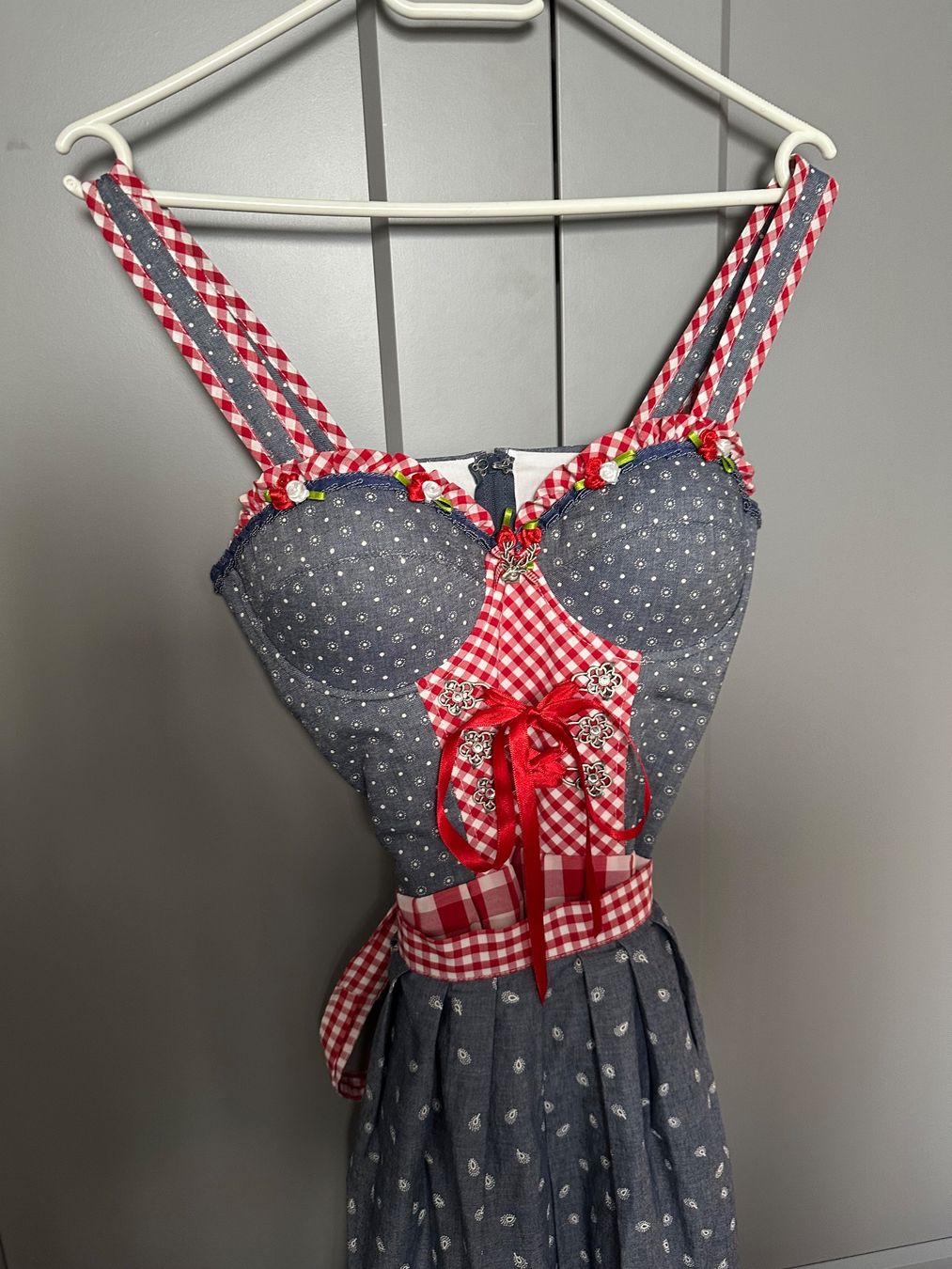 Vestiti: Neuwertiges Dirndl, Grösse 36 – Usato da Oberriet SG venduto da Demi_H 1