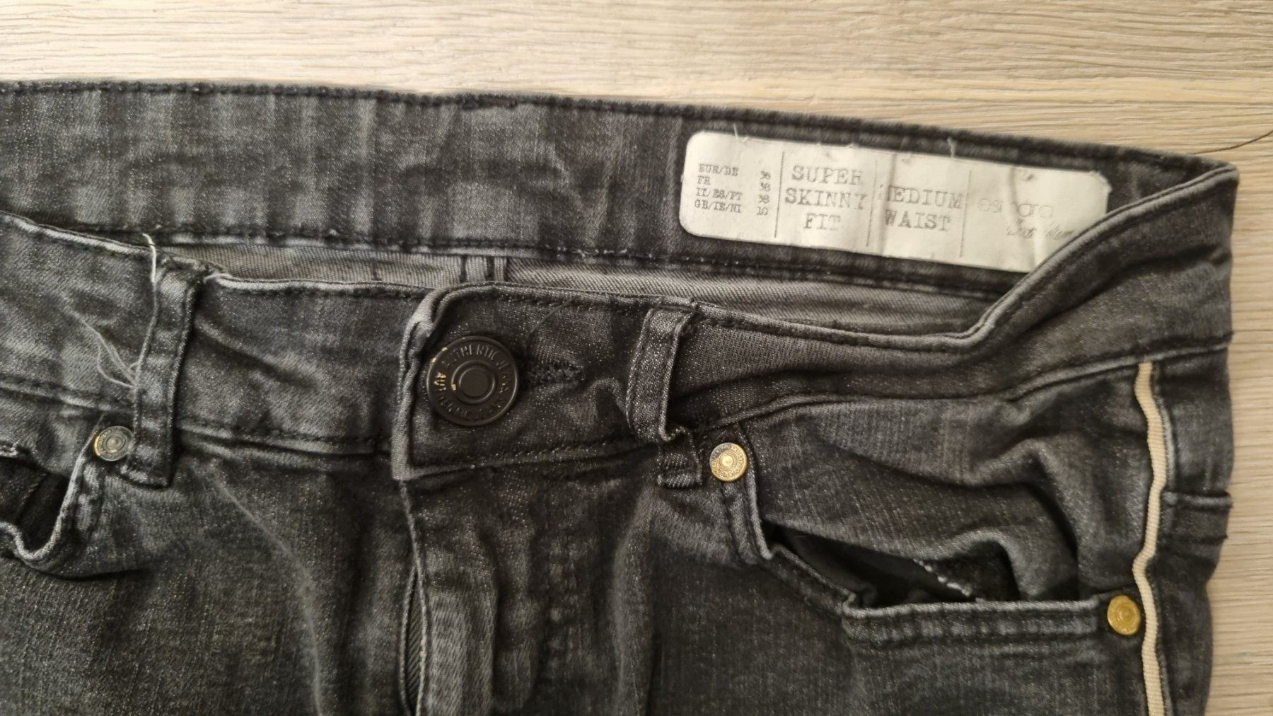 Kleiderpakete & -sets: Paket: 3 lange Jeanshosen - Gr. 36 – Gebraucht aus Neftenbach von DanielaS01020304 2