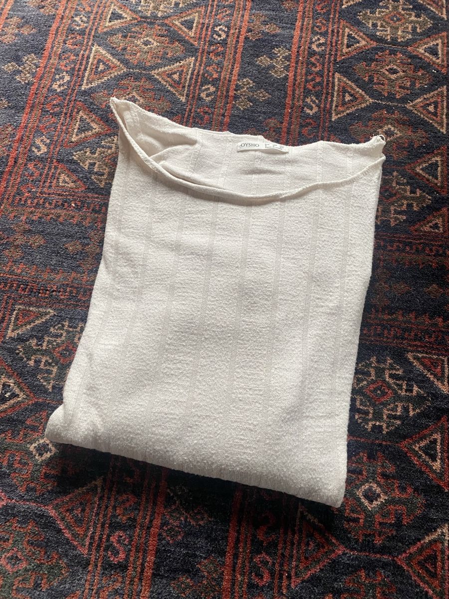 Oysho Tops: Pull Oysho blanc, texture rayée, taille S – Gebraucht aus Epagny von nie_n5yb