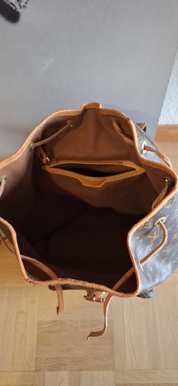 Louis Vuitton Rucksäcke: Louis Vuitton Rucksack Montsouris GM Monogram Canvas – Gebraucht aus Horgen von Sale030 3