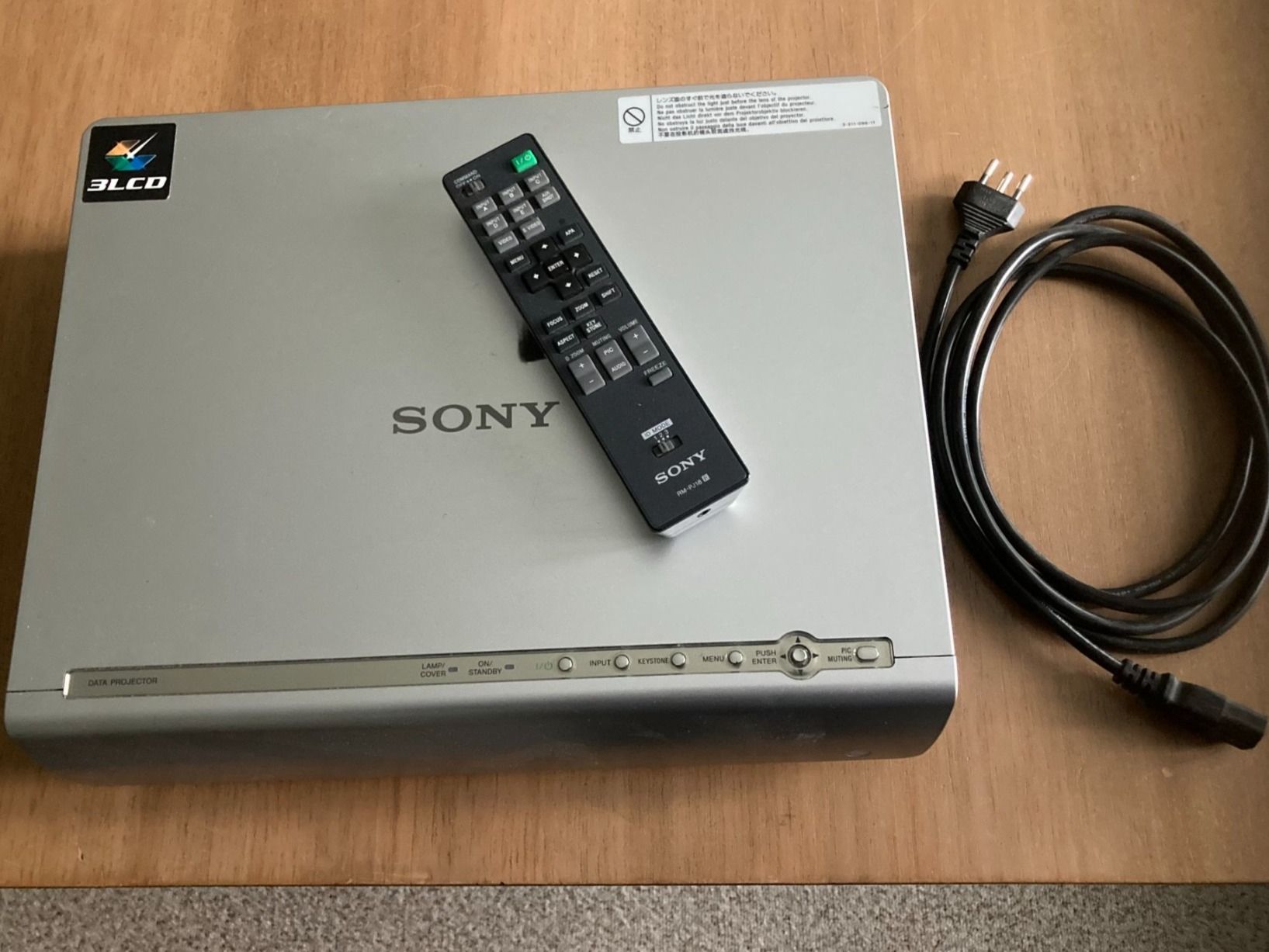 Sony Videoprojektoren: Sony Beamer – Gebraucht aus Wabern von Teeup