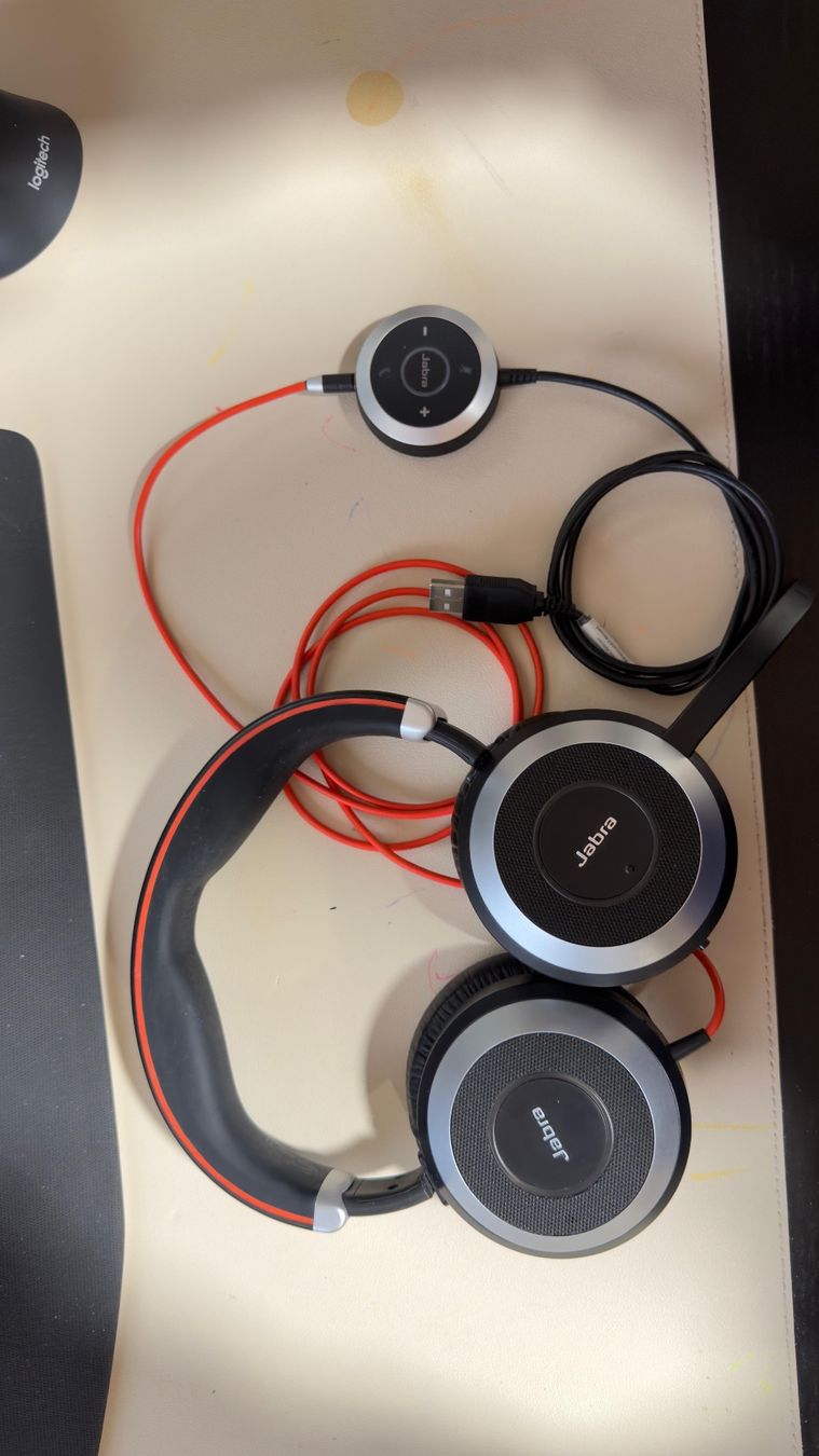Jabra Cuffie: Jabra Evolve 80 Stereo Over-Ear Headset – Usato da Baar venduto da Sen-61
