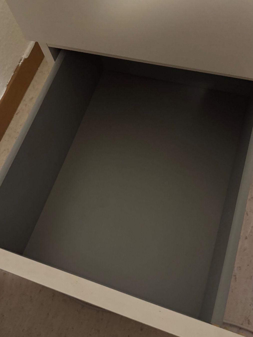 Ikea Nachttische: 2 Stück Ikea Malm Nachttisch weiss – Gebraucht aus Fislisbach von chili2006 3