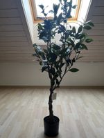 Schöner Kunstbaum 135 cm