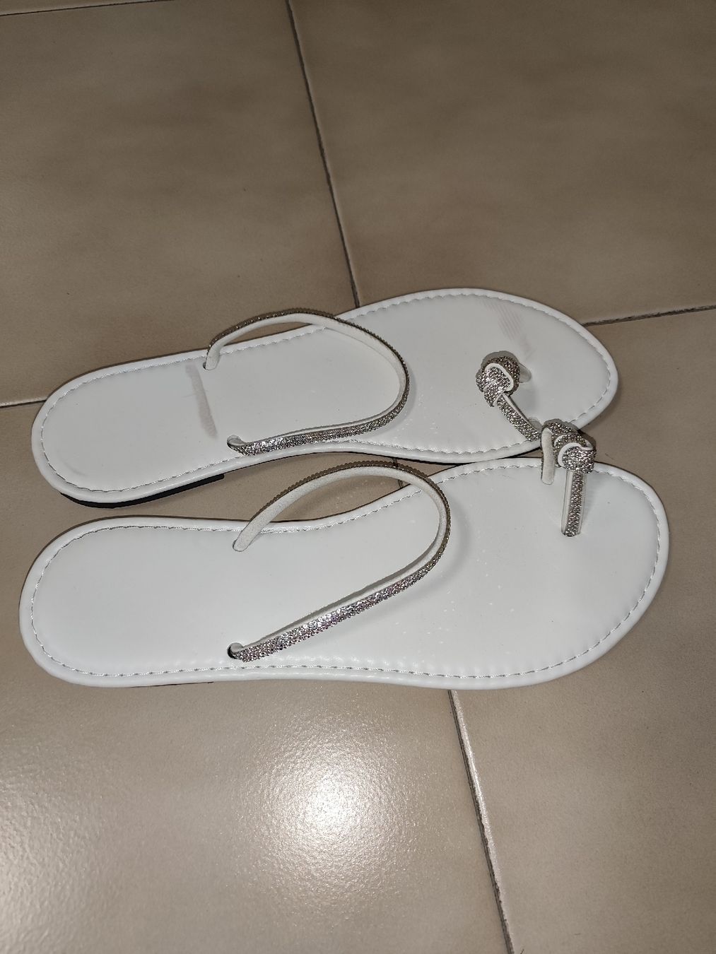 Damenschuhe: Ciabatte da donna bianche con strass taglia 40/41 – Gebraucht aus Coldrerio von ivi_g8gb 2
