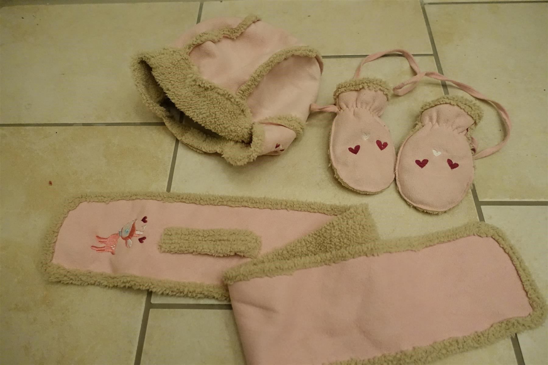 Guanti: Handschuhe Kappe Schal rosa Grösse 62 Se – Nuovo (secondo la descrizione) da Aesch ZH venduto da Goonies_1