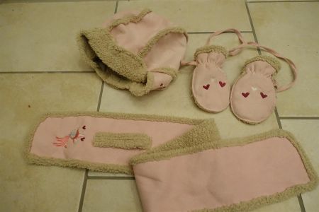 Handschuhe Kappe Schal rosa Grösse 62 Se