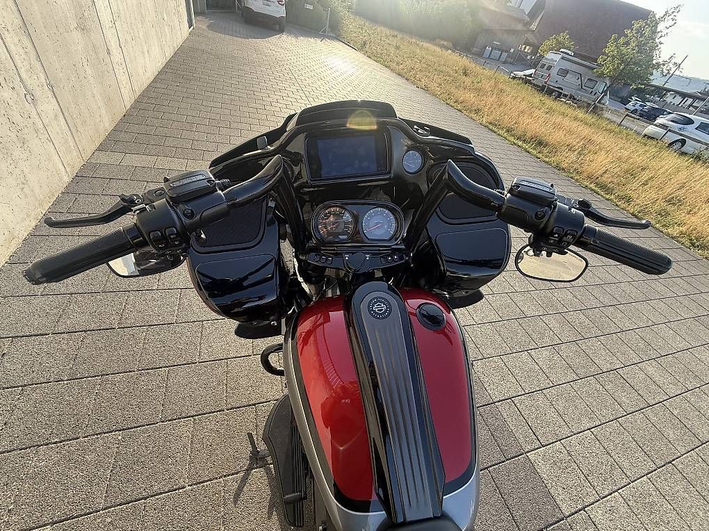 Touring: Harley-Davidson Road Glide CVO – Usato da Wauwil venduto da SonnyB 9