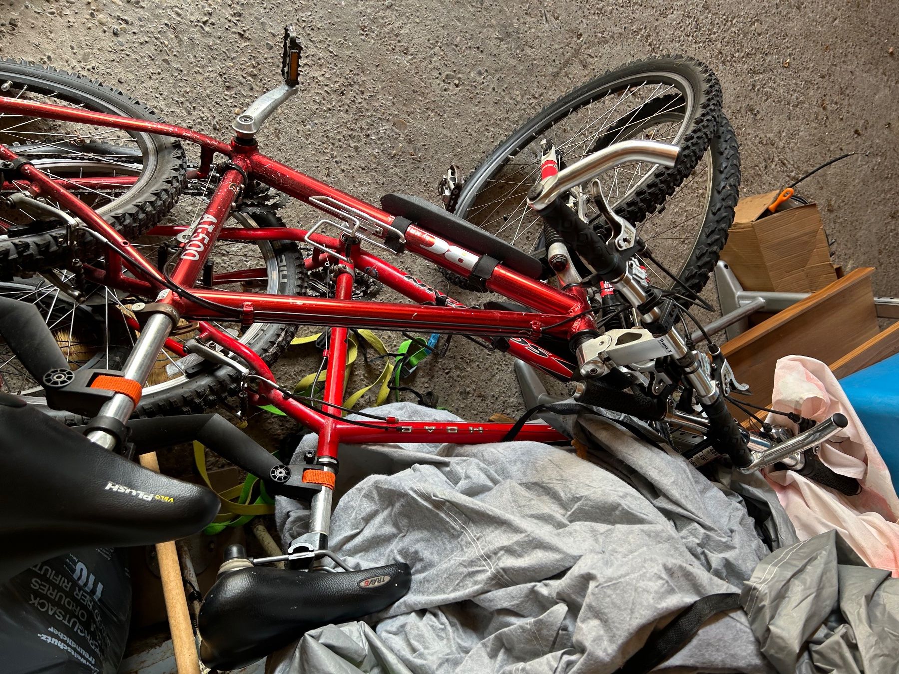 Biciclette: 2 Gebrauchte Mountainbikes – Usato da Bärschwil venduto da gia_q5wn 2