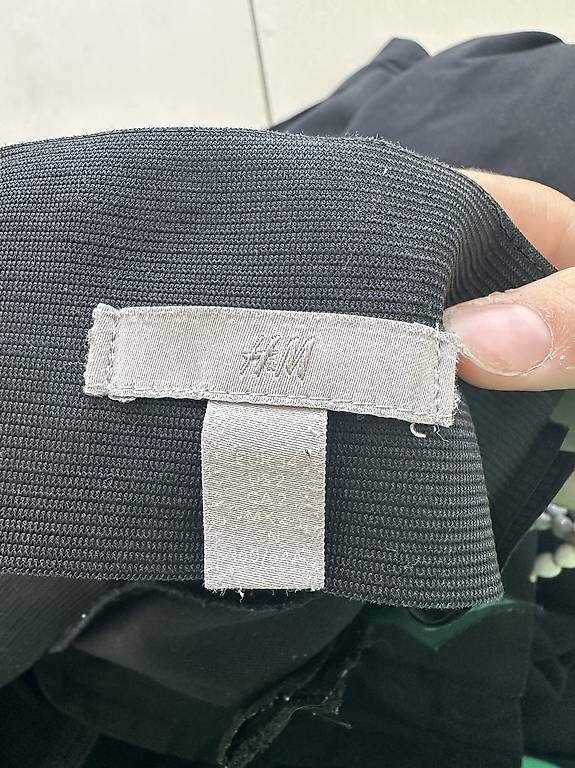 Pantaloni: Schwarze Anzugshose, Grösse 34  – Usato da Kehrsatz venduto da aik_w2jm 3