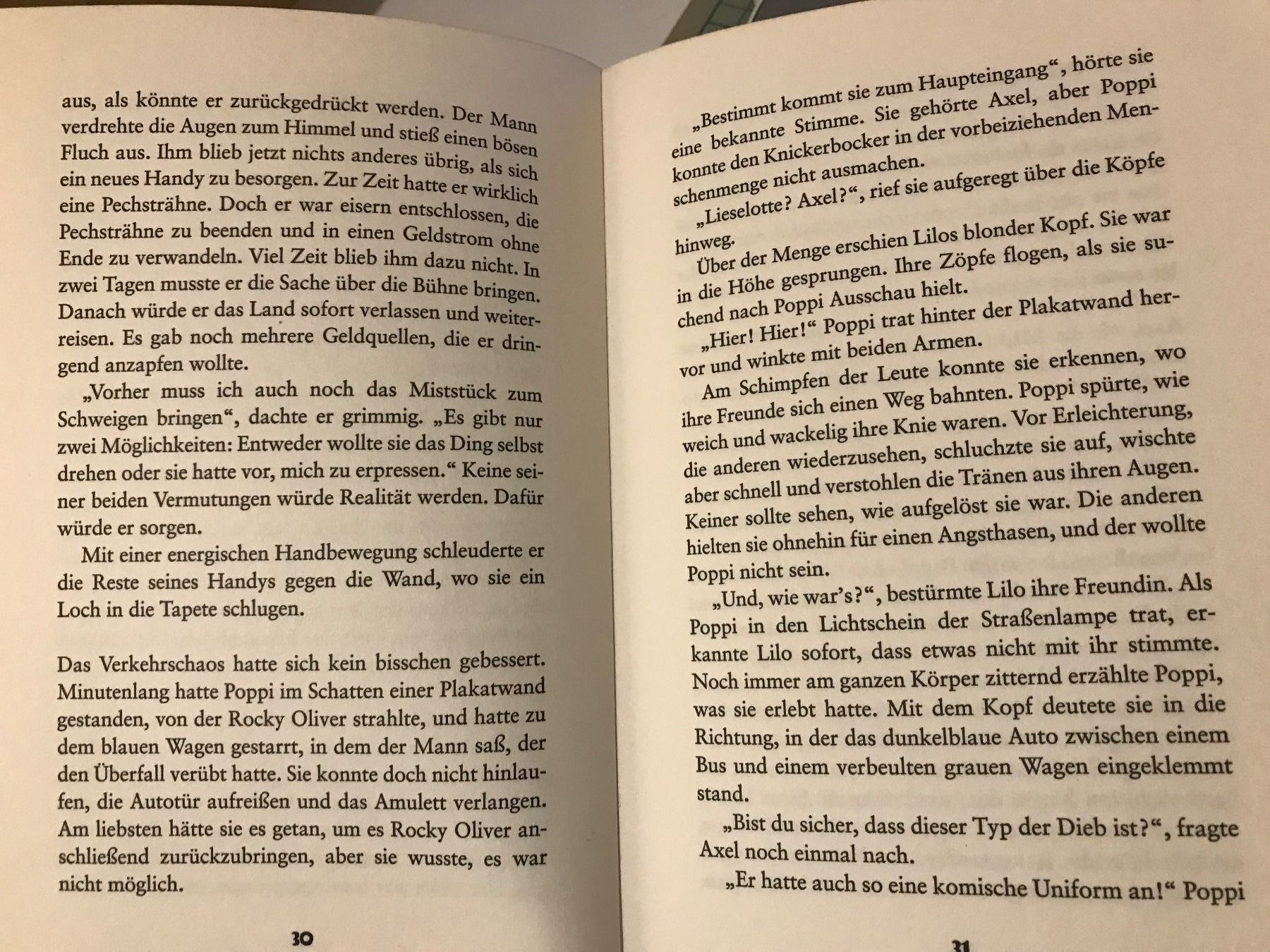 Livres: Die Knickerbockerbande- Band 60- Das Amulett des Superstars – D'occasion à Guntershausen par Gloominati 2