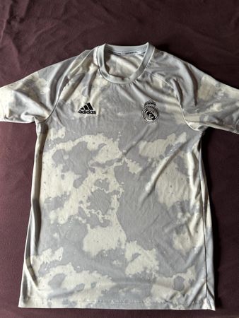 Real Madrid original Training Trikot Saison 21/22, Grösse M
