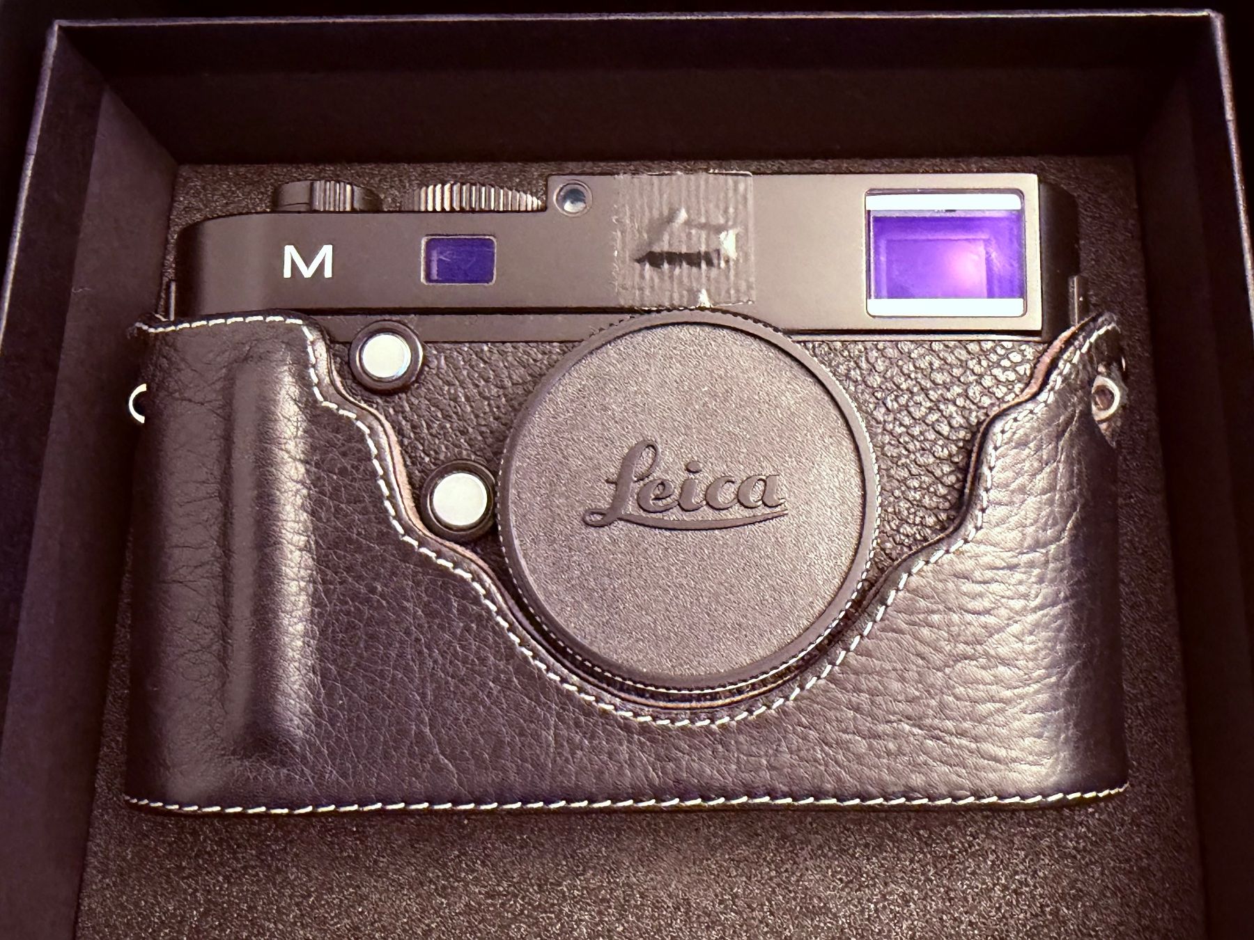 Leica Fotocamera: Leica M240 100 anniversary edition with EVF2 – Usato da Neuchatel venduto da Pancrazi 1