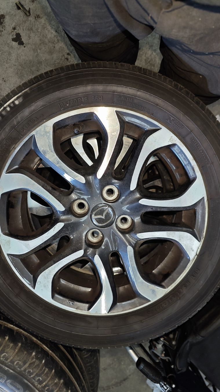 Mazda Cerchioni: 4 Cerchi Mazda 16" con Pneumatici Estivi – Usato da Mezzovico venduto da spa_6969