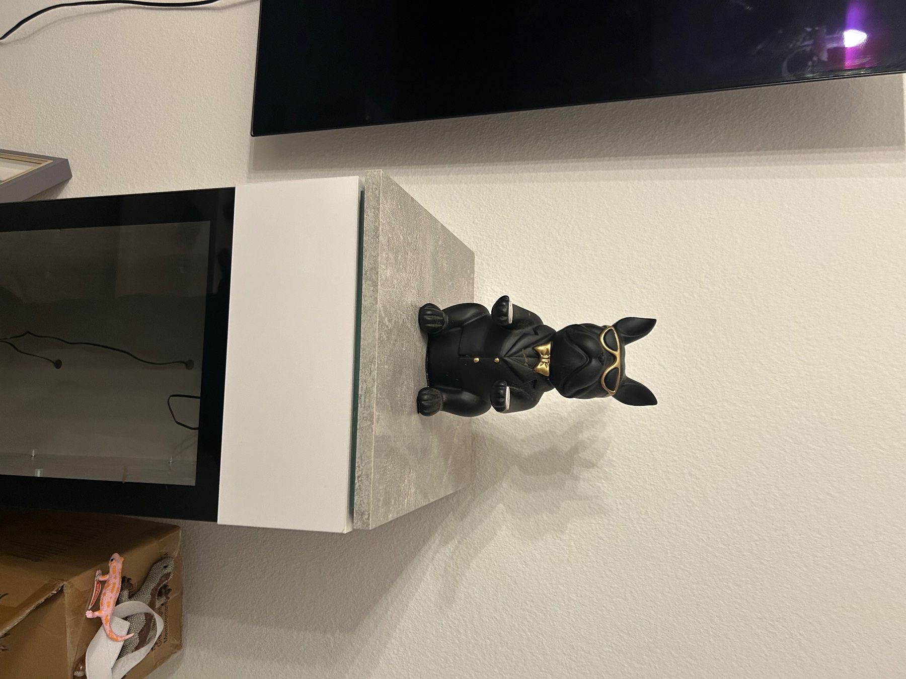 Statuette: Bulldogge Figur – Usato da Basel venduto da Krisztina.na