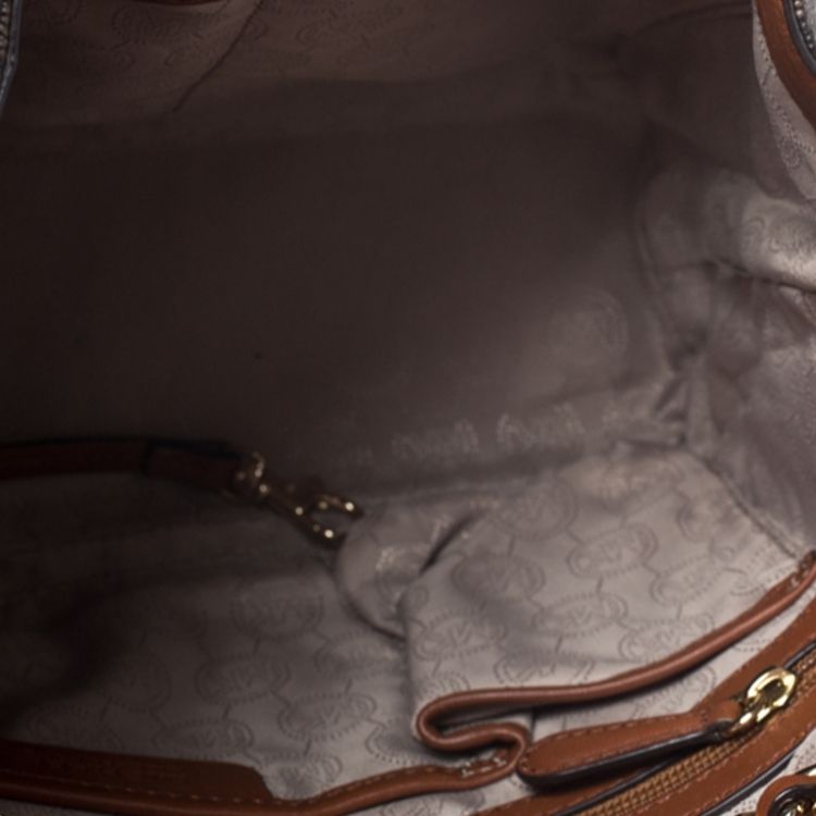 Michael Kors Sacs femmes: Michael Kors Handbag brown logo pattern excellent condition – D'occasion à Watt par Tomaf 5