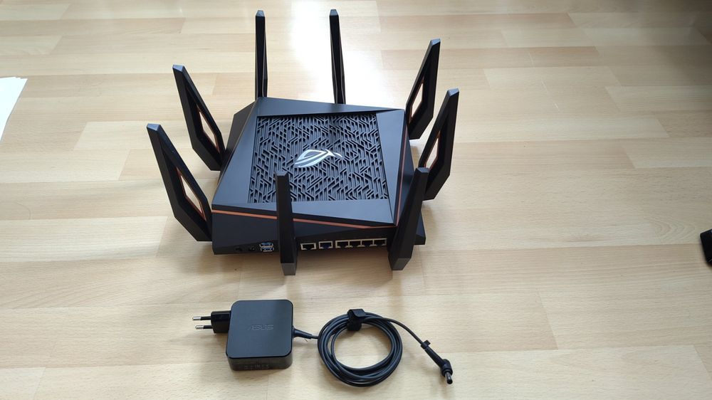 ASUS GT-AX11000 Rapture Tri-band WiFi 6 Gaming Router (Gebraucht) in ...