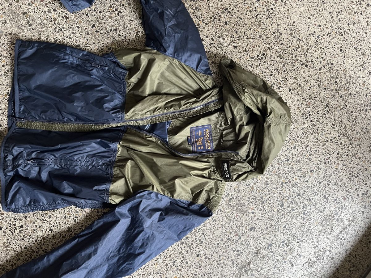 Giacche: Woolrich Herren Windjacke Grösse L – Usato da Zuerich venduto da ale_qxr2