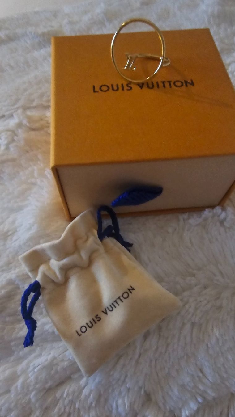 Anelli: Louis Vuitton – Bague LV Loop dorée – Usato da Mörigen venduto da uw5_bq7n 2