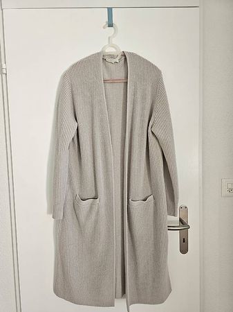 Langer Damen Cardigan beige gerippt neuwertig