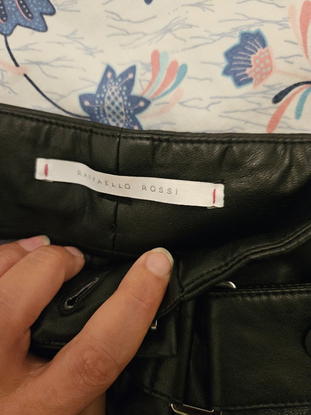 Raffaello Rossi Pantaloni: lederhose raffaello rossi – Usato da Basel venduto da fragolina08 2