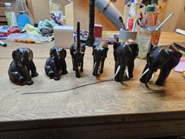 6 Elefanten Figuren geschnitzt (Q)