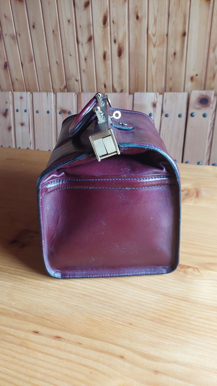 Vera Pelle Borse da donna: Beauty case en cuir – Usato da Choëx venduto da que_9pnh 2