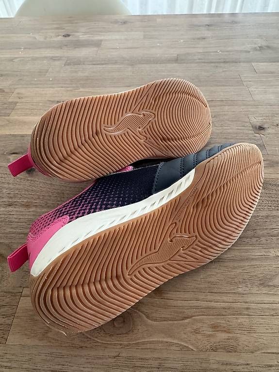 Scarpe per ragazzi: Kangaroos Hallenschuhe Gr. 31 – Usato da Zürich venduto da dominicmueller87 4