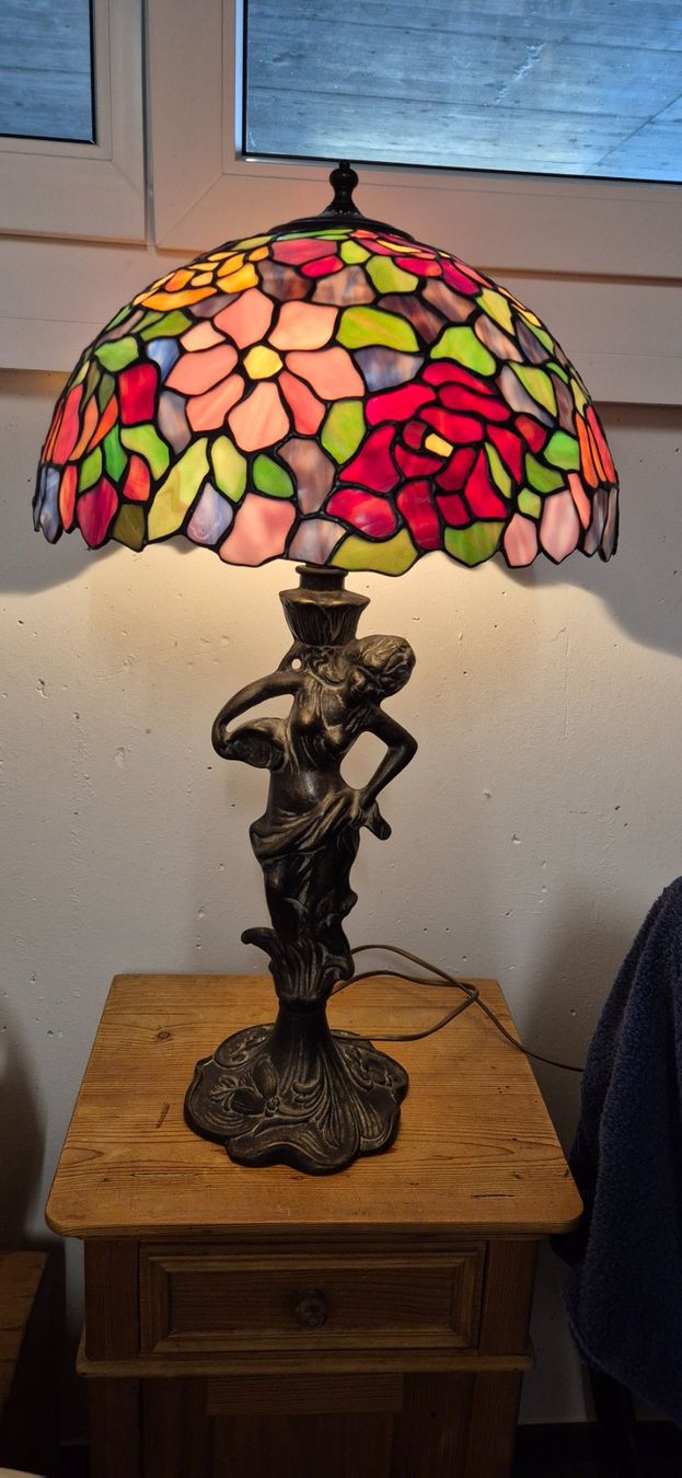 Tiffany & Co. Lampade: Tiffany Lampe original – Nuovo (secondo la descrizione) da Mörigen venduto da marilyn36